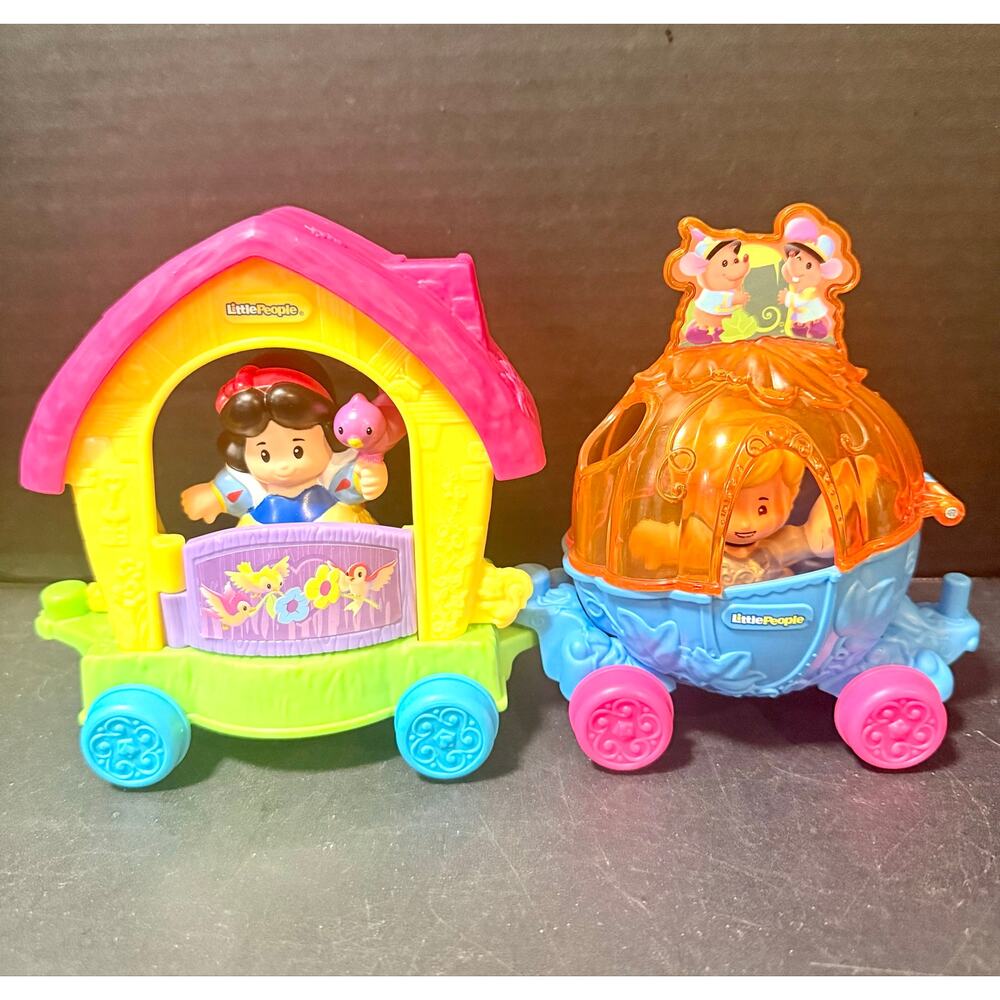 FP Little People Disney Princess Parade floats figures Cinderella & Snow White